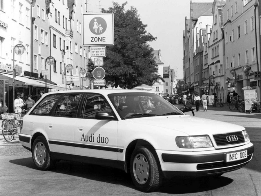  Audi duo (C4) 1992 года  (фото 1 из 4)
